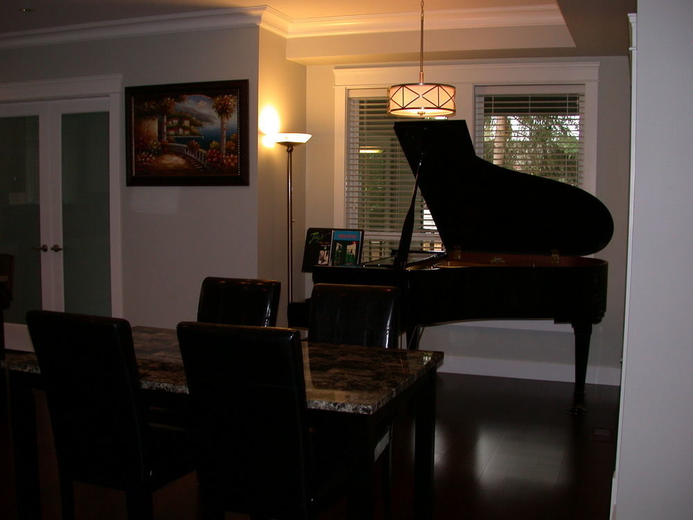 Guest house Vancouver Austin Coquitlam
